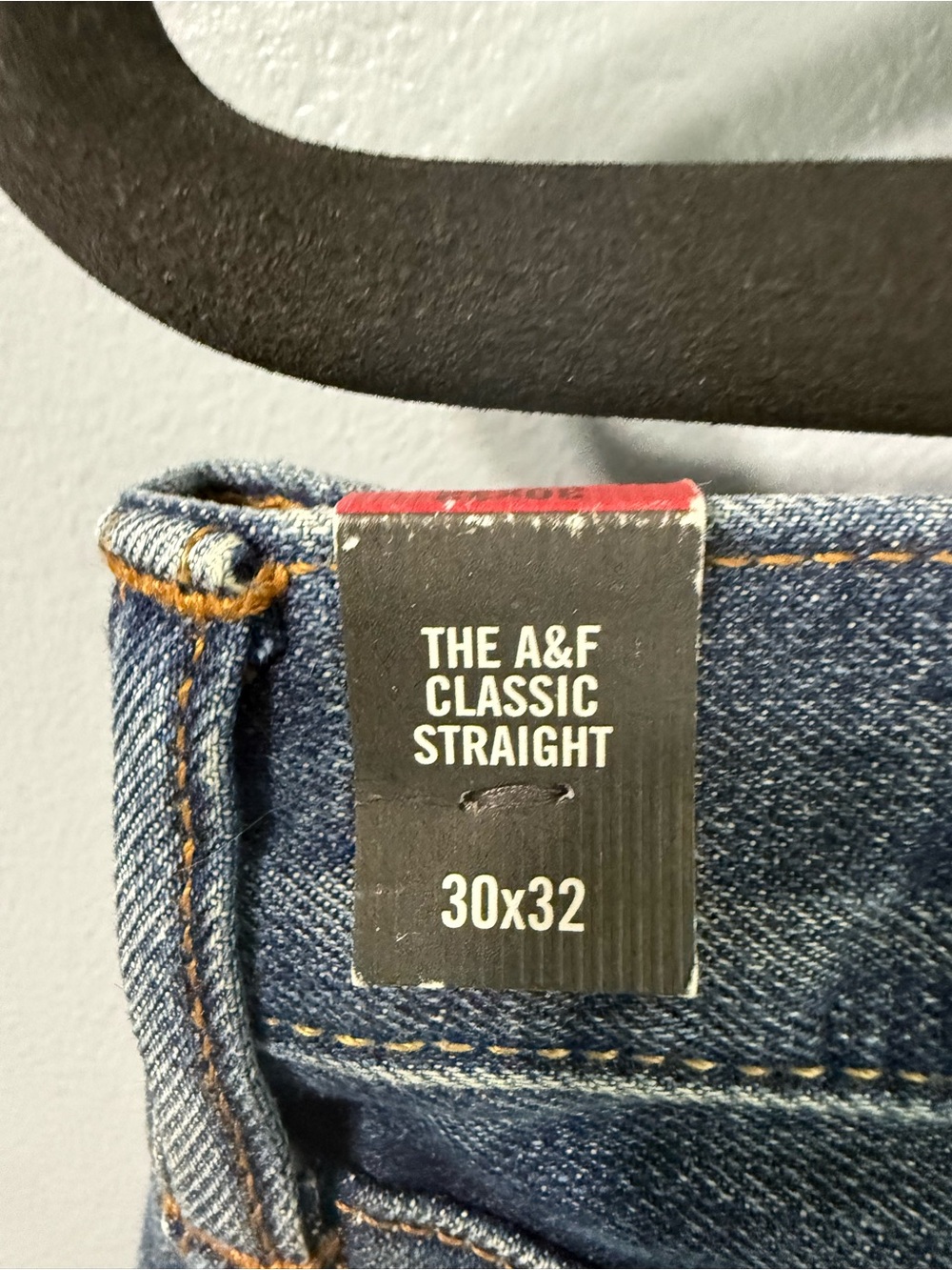 Abercrombie & Fitch Mens Classic Straight Medium Wash Jeans 30x32 NWT - Picture 4 of 12